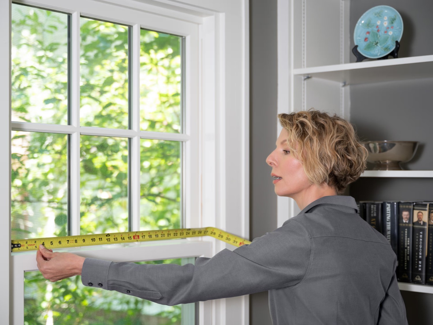 Your project technician will assess your home, take detailed window and framing measurements, and answer any last-minute questions before sending in the order for custom-built windows. 